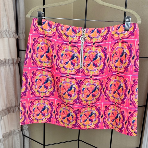 Lilly Pulitzer Marigold Pink Fushion Floral Skort Size 4 - Picture 3 of 9